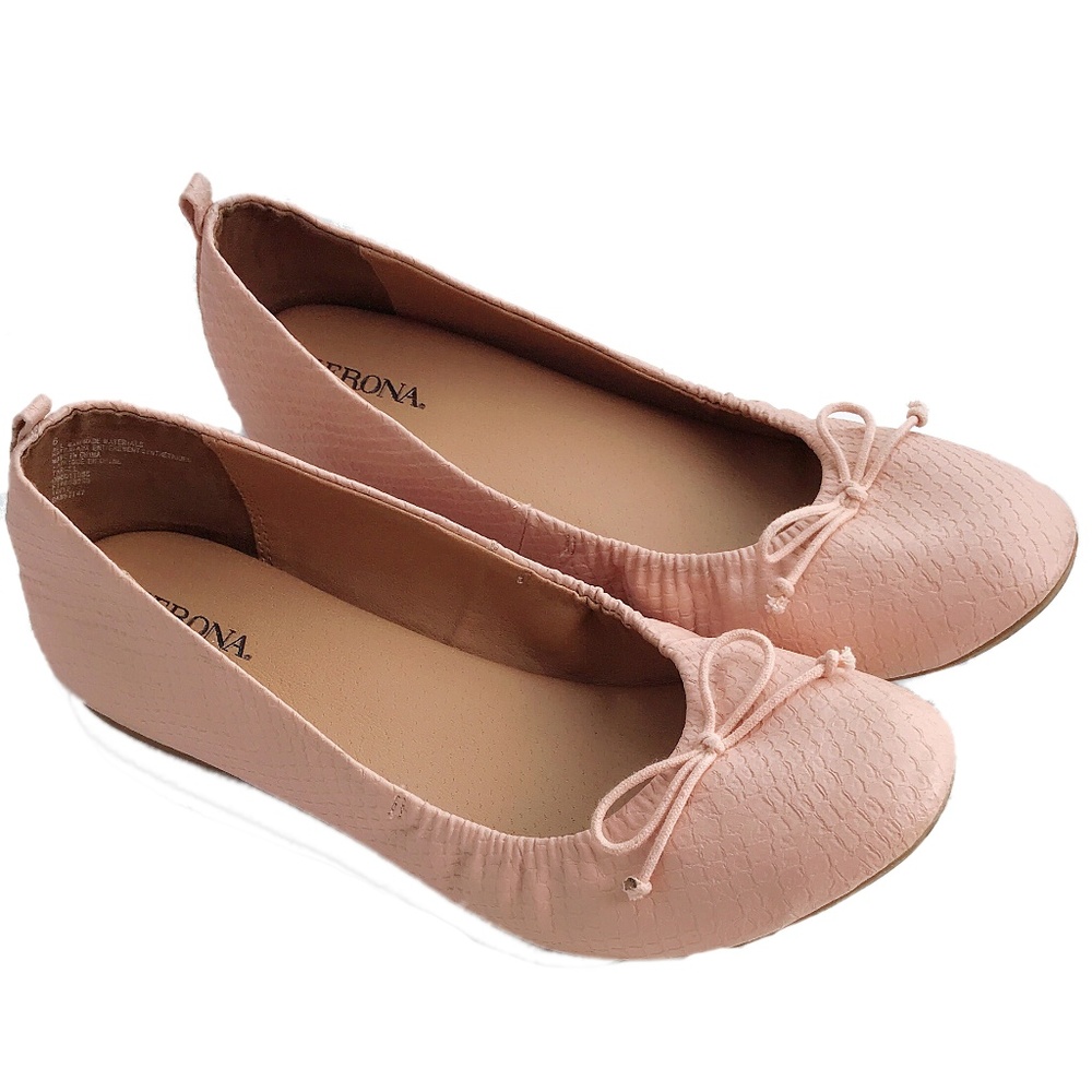 Merona Nude Ballet Flats with Bow size 8